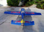 chris_costantino-35extra-red-bull-02-800.jpg (126227 bytes)